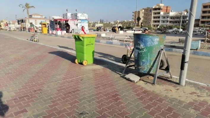 سيارات إسعاف وعيادات متنقلة لتأمين المصيفين بشواطئ جمصة (3)